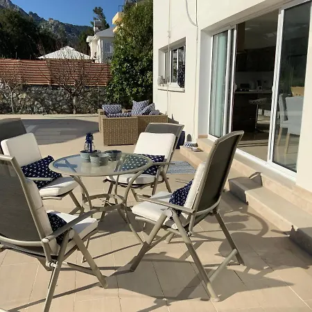 Casa Blanca Kyrenia * Vasilia