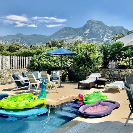 Casa Blanca Kyrenia *