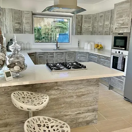 Casa Blanca Kyrenia *
