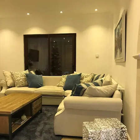 Casa Blanca Kyrenia فيلة *